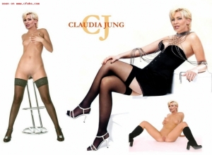 Fake : Claudia Jung