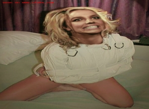 Fake : Britney Spears