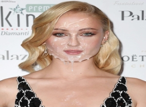 Fake : Sophie Turner