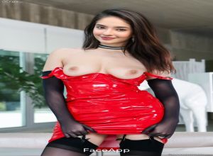 Fake : Anushka Sen
