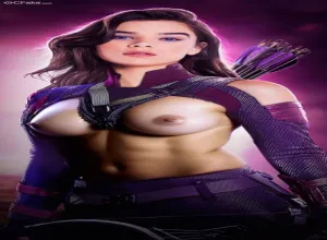 Fake : Hailee Steinfeld